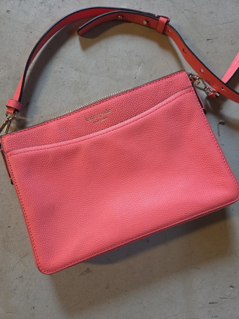 Kate Spade New York Coral Pink Leather Zip Closure Crossbody Handbag